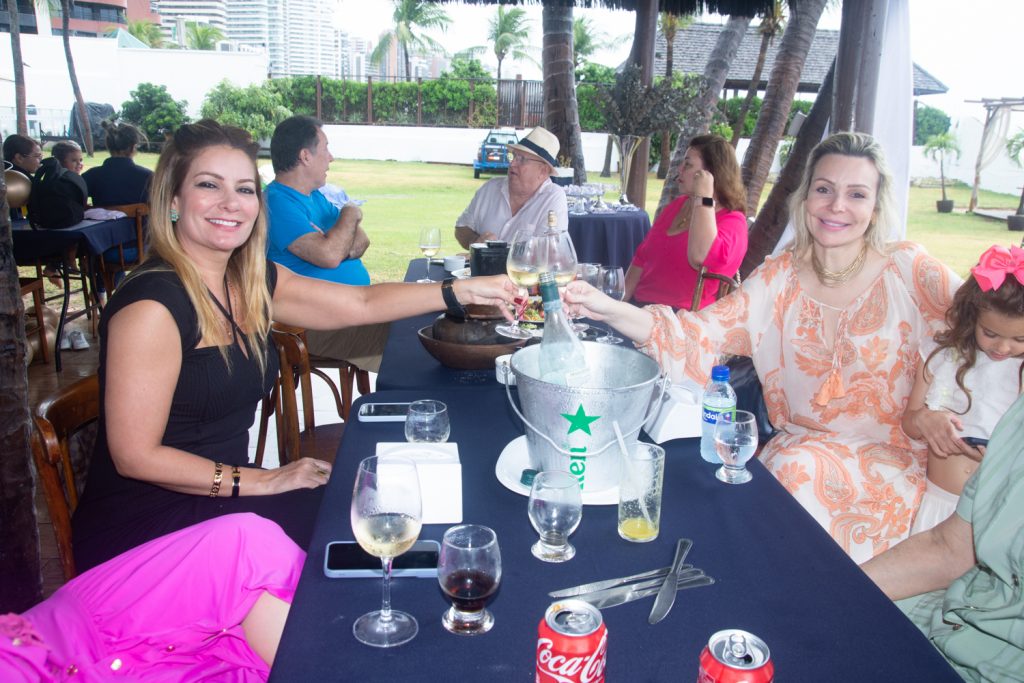 Tatiana Luna E Rebeca Ferreira Gomes (1)