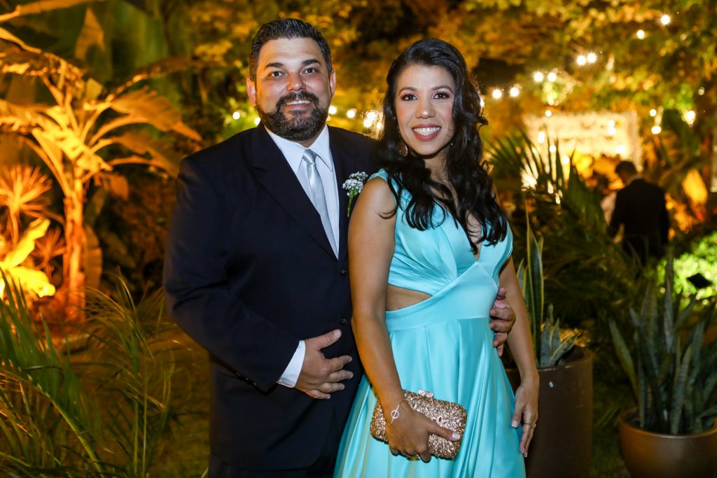 Tom Sancho E Raquel Becker