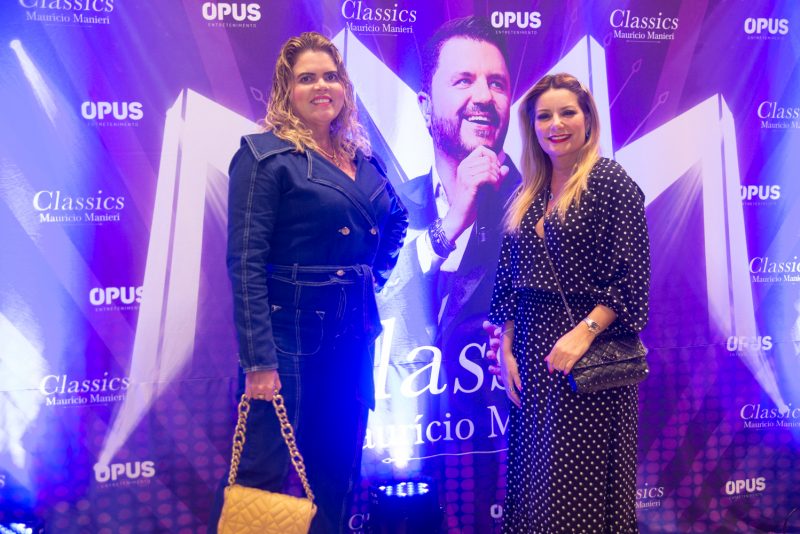 Love songs - Maurício Manieri encanta o público com megashow “Classics” no Teatro RioMar Fortaleza