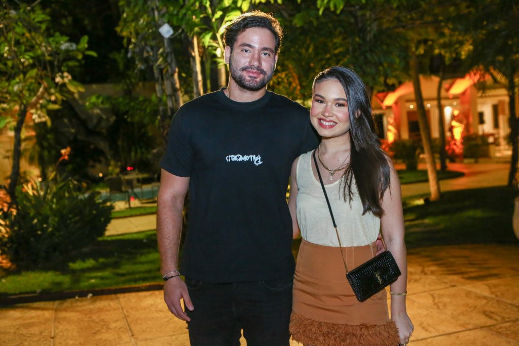 Vitor Fernandes E Ligia Duarte