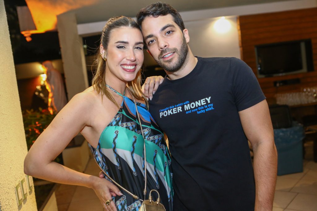 Ysla Luz E Matheus Soares