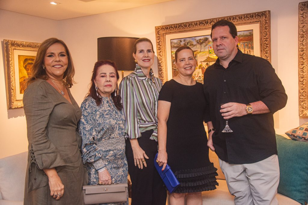 Ailza Ventura, Itala Ventura, Daniela Fradique, Isabela Fonseca E Edson Ventura Filho