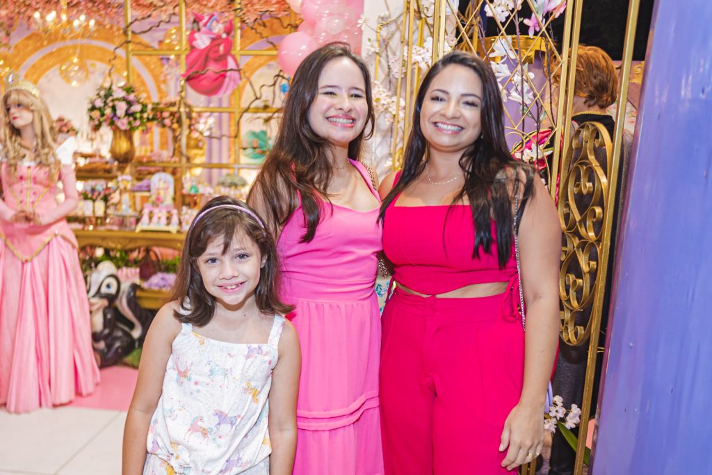 Amanda Sousa, Ivina Sousa E Priscila Sousa