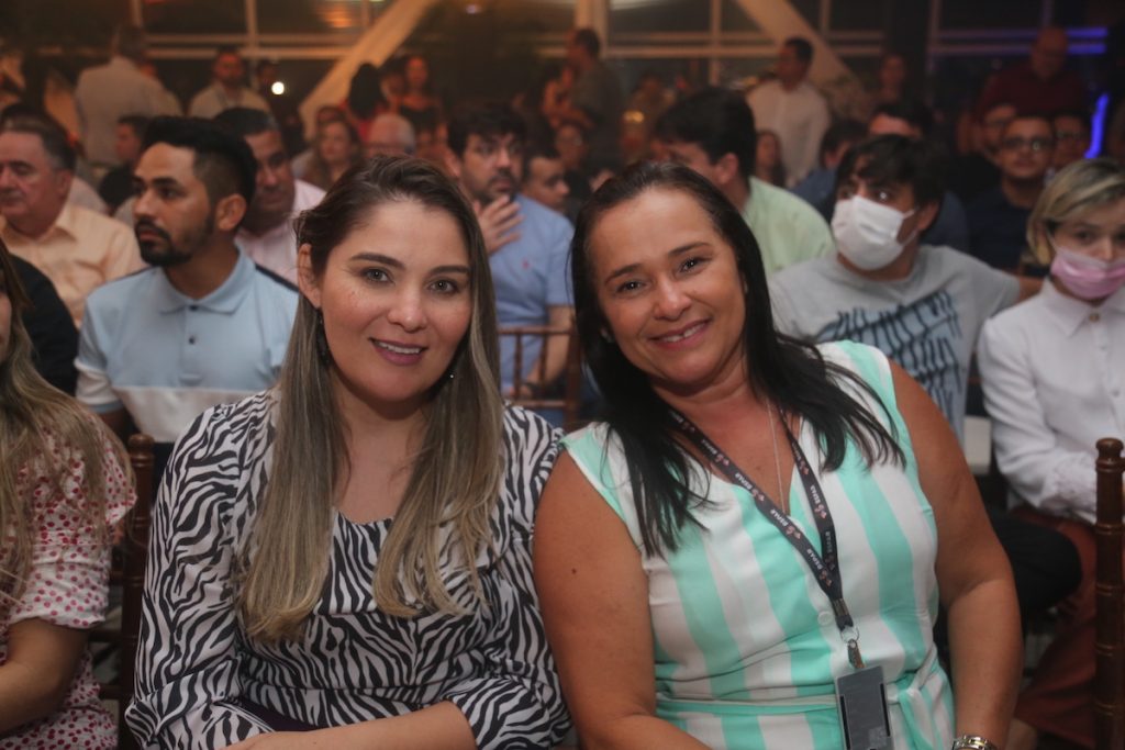 Arine Gomes E Dani Crispim