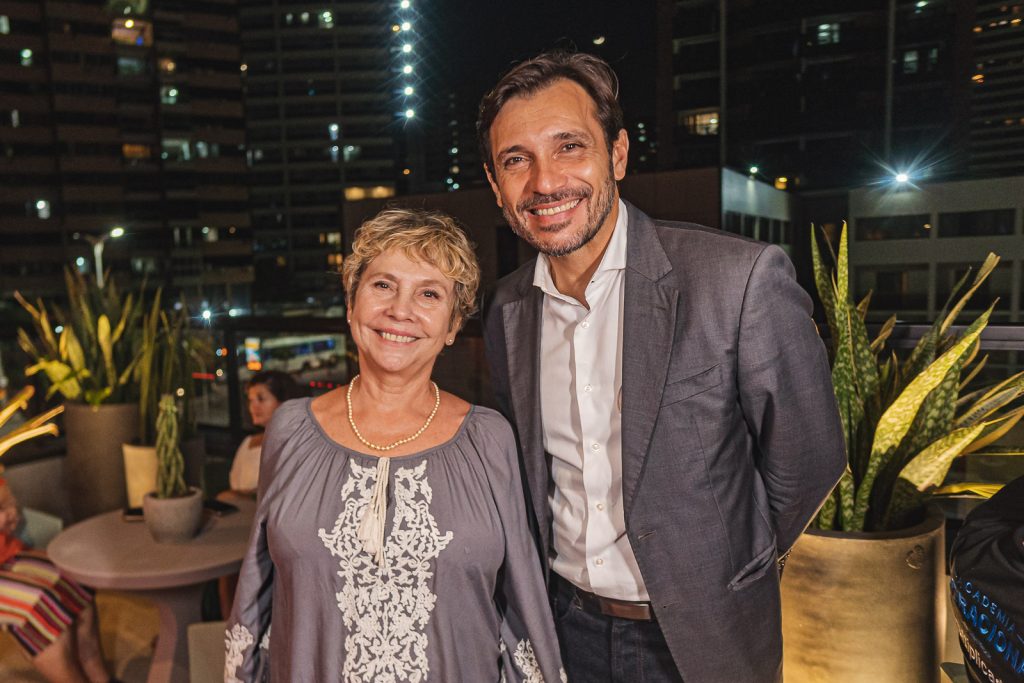 Beth Dias E Guilherme Sampaio