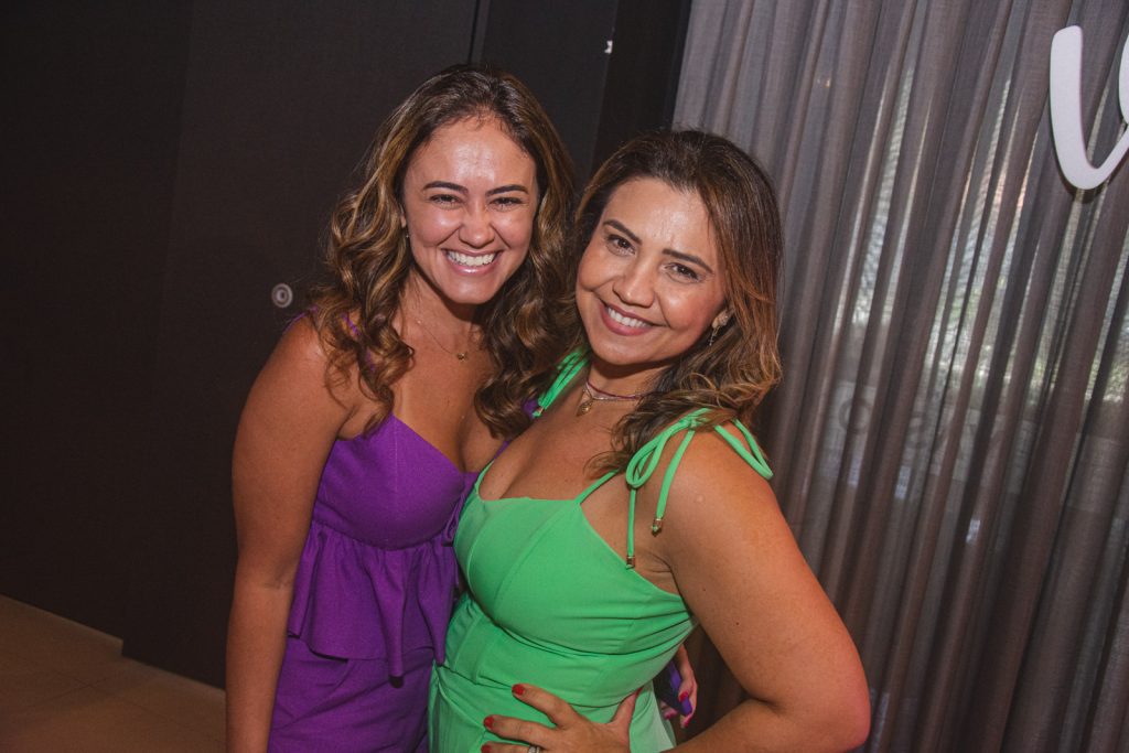 Bia Bezerra E Claudia Possidonio