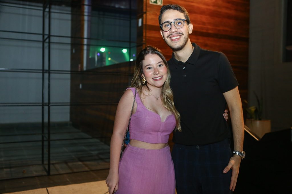 Camila Amora E Mario Sales