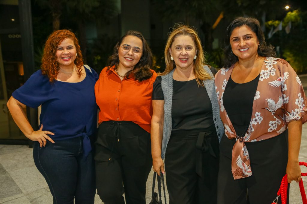 Camila Flor De Liz, Nathalia Bayer,tereza Furtado E Marusia Viana