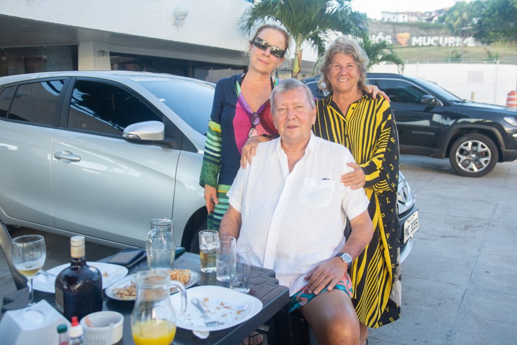 Carolina Montenegro, Antonio Nelson E Ana Lucia Mota