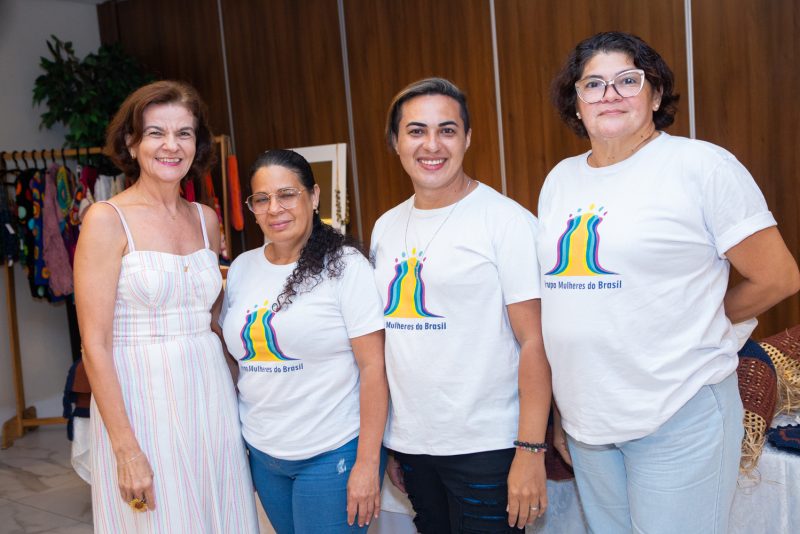 Trabalho voluntário - Grupo Mulheres do Brasil recebem novas voluntárias em evento especial na FIEC