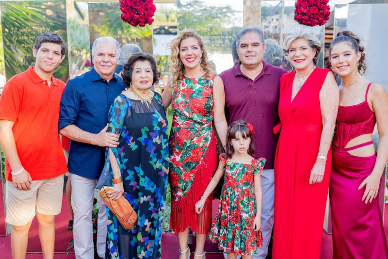 Pura alegria - Ticiana Rolim Queiroz festeja seus 40 + 1 com linda festa inclusiva e beneficente