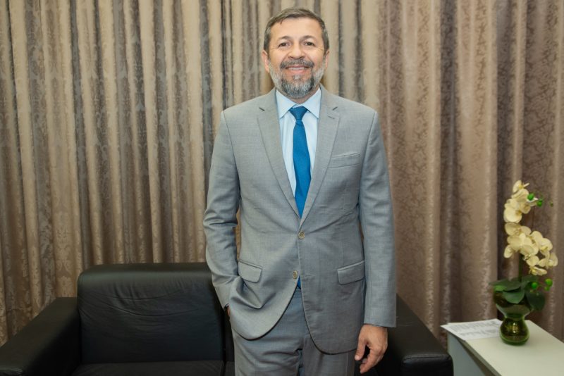 Instituição literária brasileira - Lúcio Alcântara reúne seletos convidados para solenidade comemorativa de 128 anos da Academia Cearense de Letras