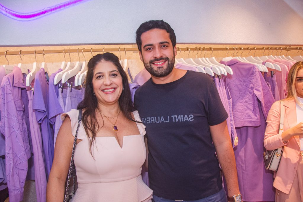 Elisa E Victor Oliveira