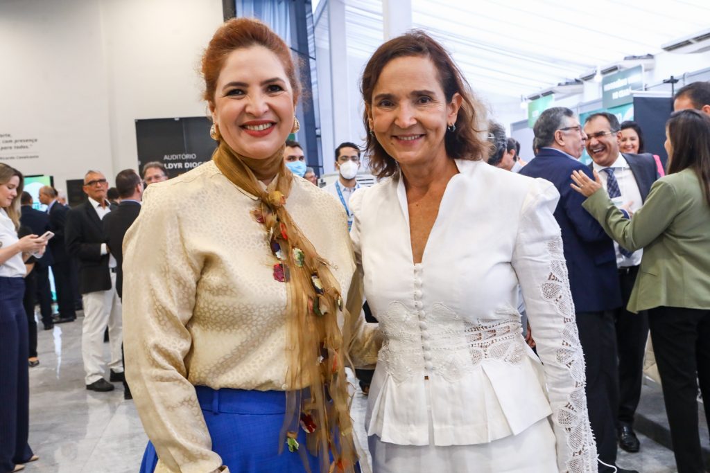 Enide Camara E Izolda Cela