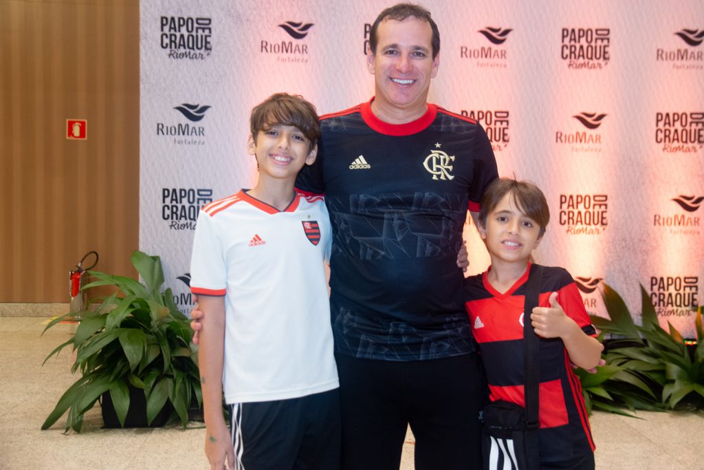 Enrico, Roger E Miguel Pouchain