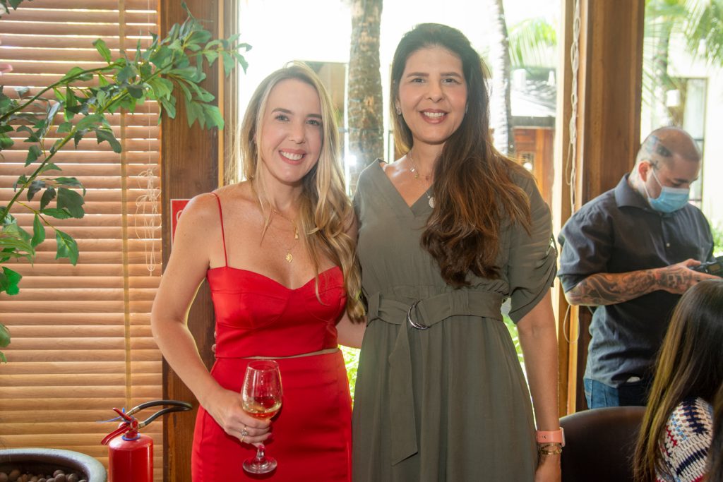 Erika Figueiredo E Juliana Valin