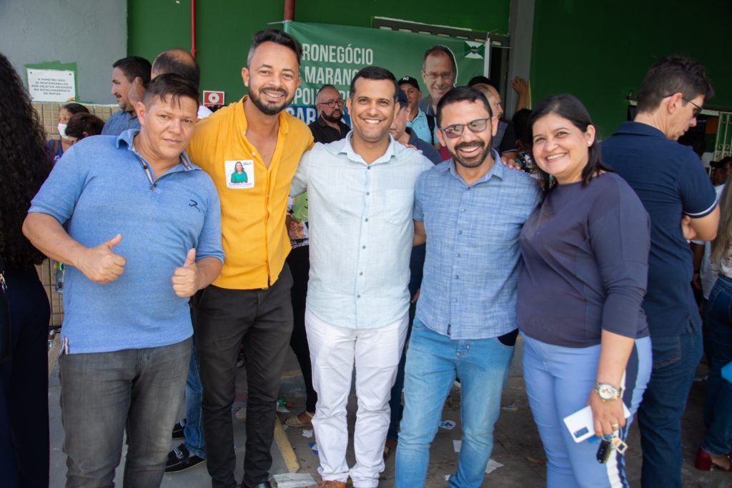 Fabiano Souza, Carlinhos Freire, Rene Ribeiro, Ivonaldo Lima E Luiziane Mesquita (2)