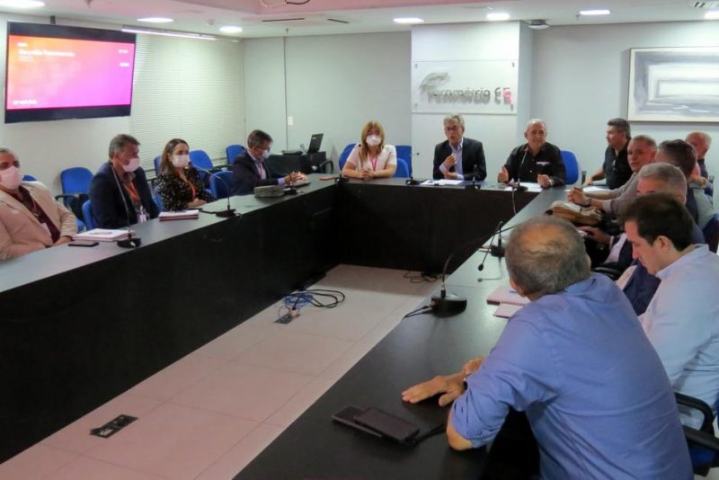 Sistema Fecomércio e Enel Ceará debatem parceria para facilitar atendimento ao comércio do Estado