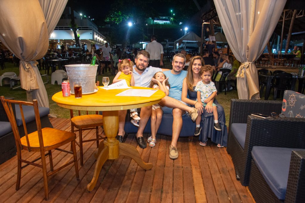 Isadora, Fabio, Julia, Andre, Fabiana E Jorge Zech (3)