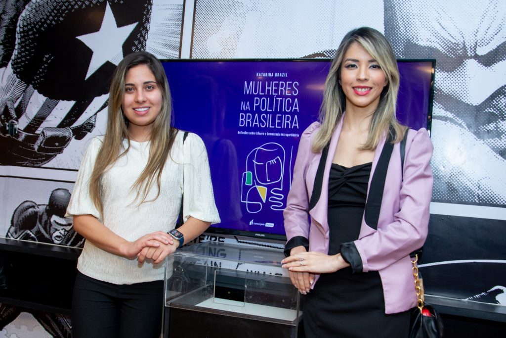 Jhullia Rodrigues E Sabrina Veras