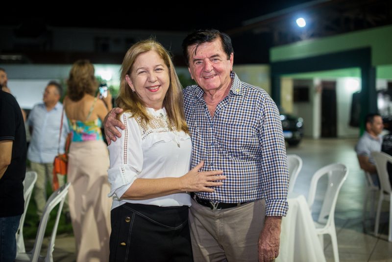 aviação, música e cultura - Waldonys abre as portas de sua casa e arma um jantar especial para equipe da Esquadrilha da Fumaça