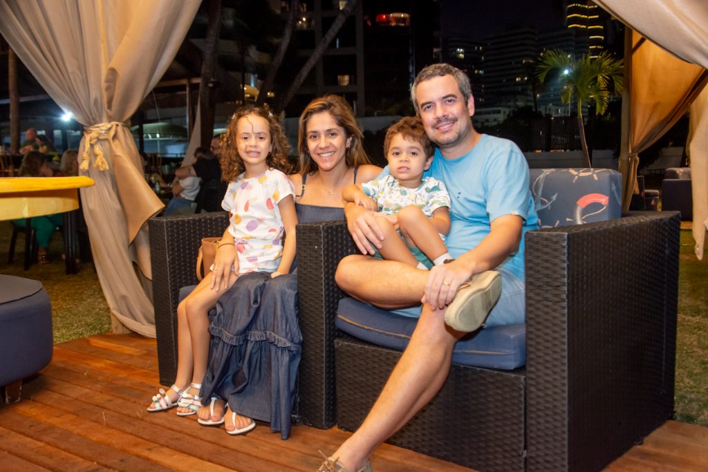 Julia, Fabiana, Jorge E Andre Zech (1)