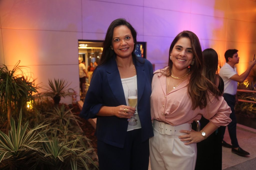 Karol Pontes E Rayanna Linhares