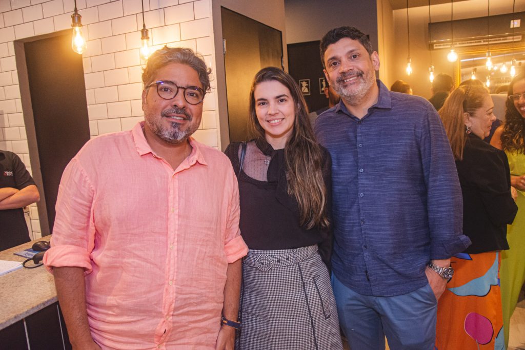 Leandro Vasques, Juliana Bastos E Bruno Queiroz