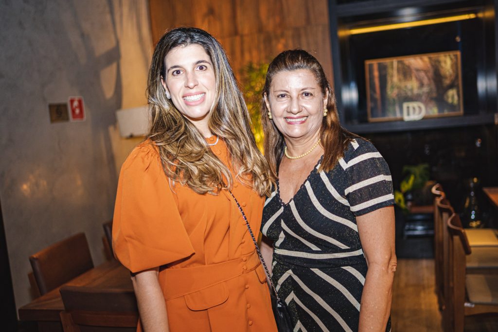 Luana Aguiar E Lorna Aguiar