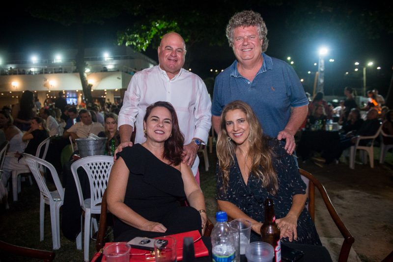 TURNÊ GIRASSOL - Flávio Venturini solta a voz e encanta o público no Iate Clube de Fortaleza