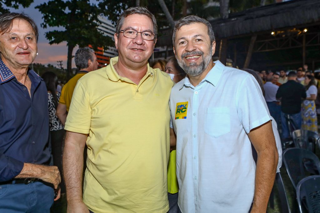 Lucio Ferreira Gomes E Elcio Batista
