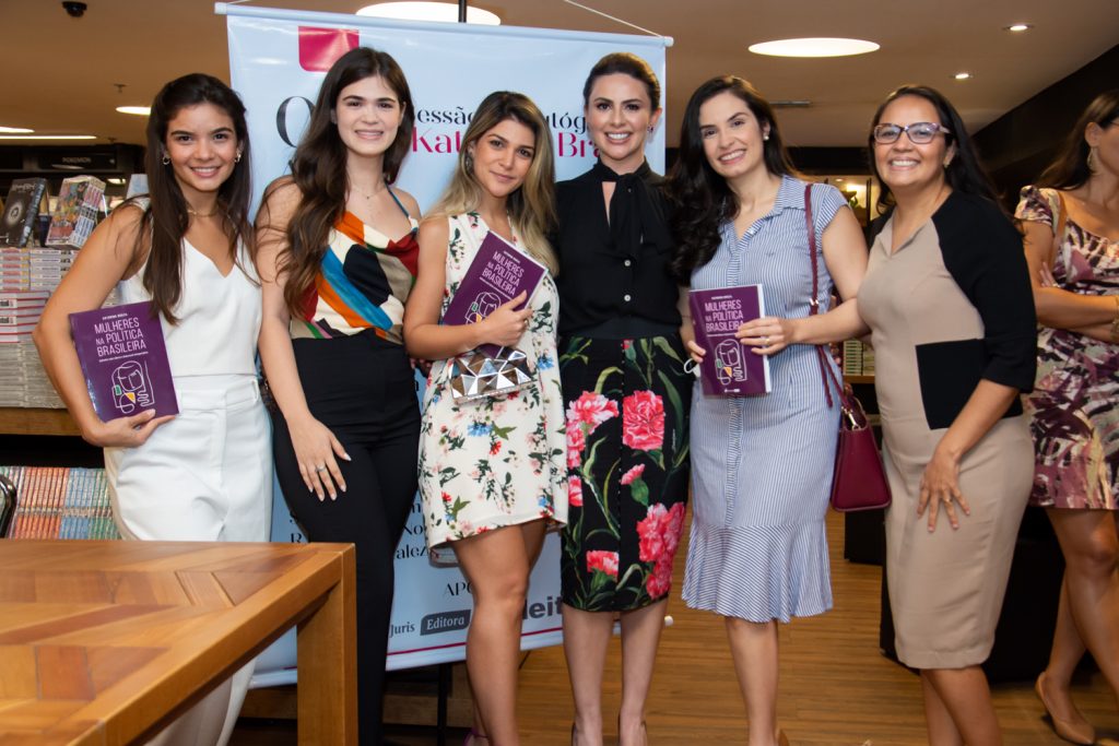 Manuella Cavalcante, Camila Cavalcante, Jessica Guimarães, Katarina Brazil, Carol Vilagran E Camila Magalhães