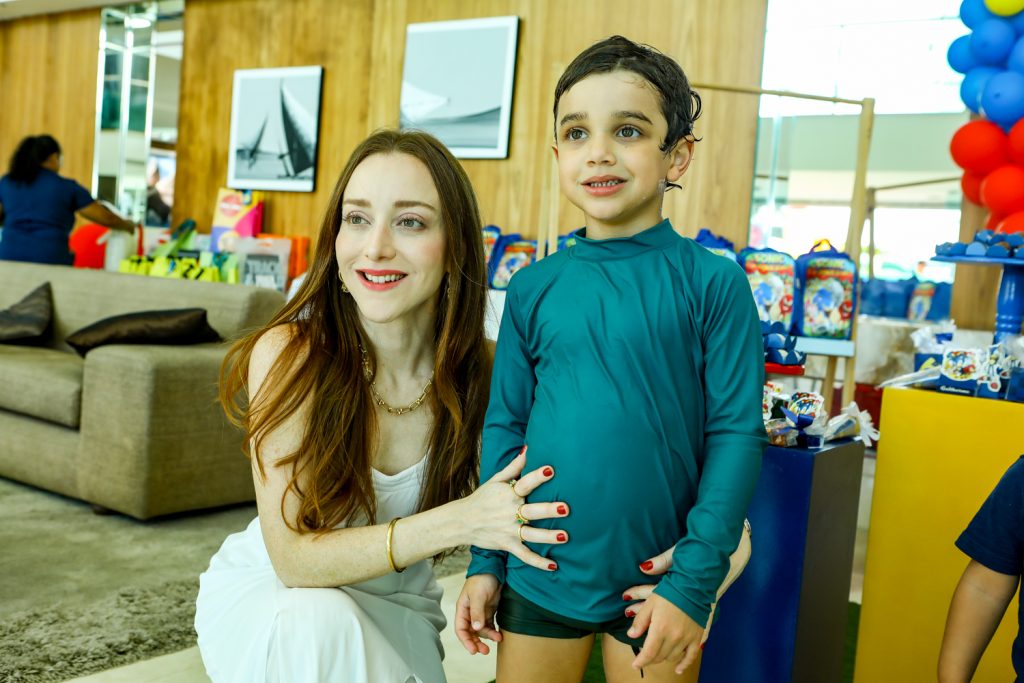 Mariah E Pedro Freire