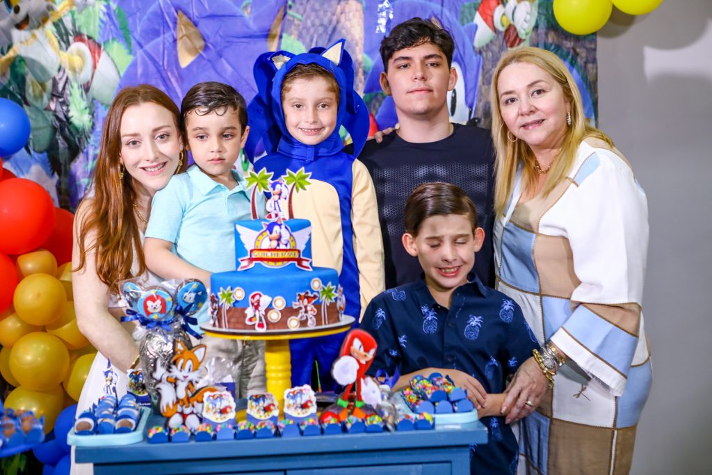 Mariah, Pedro, Guilherme, Pedro, Felipe E Sandra Fujita (1)