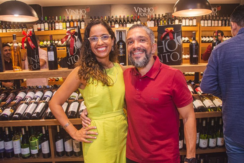 Wine Bar - Felipe Adjafre e Rafael Chuck reúnem convidados especiais para coquetel de inauguração da Vinho & Ponto