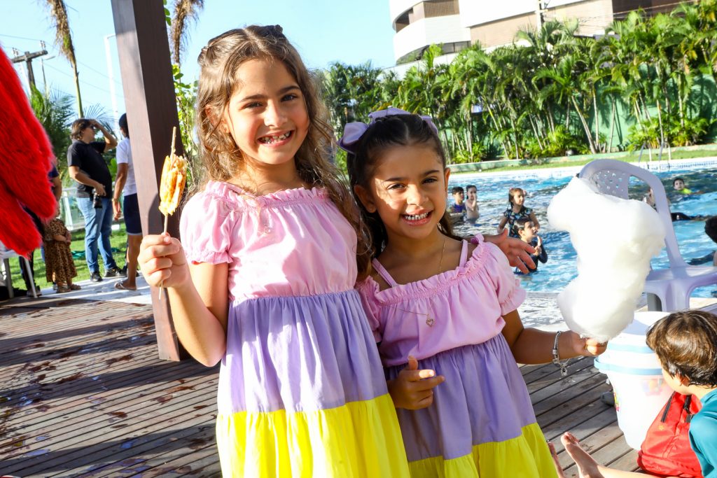 Paula E Cecilia Philomeno