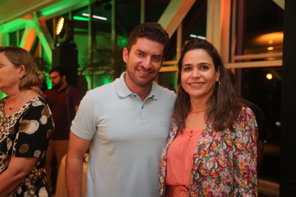 Paulo José E Camila Benevides