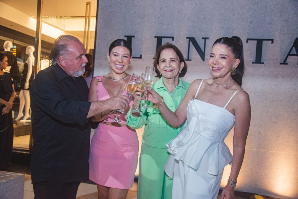 Pedro Carapeba, Maria Clara Negrao, Lenita Negrao E Maria Lucia Negrao (1)