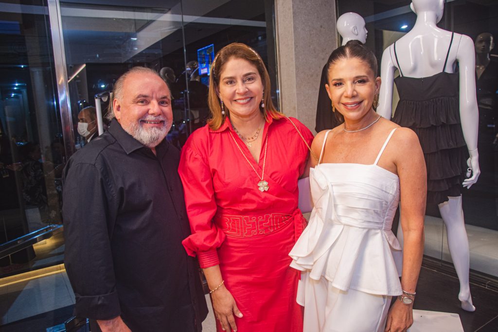 Pedro Carapeba, Silvana Fialho E Maria Lucia Negrao