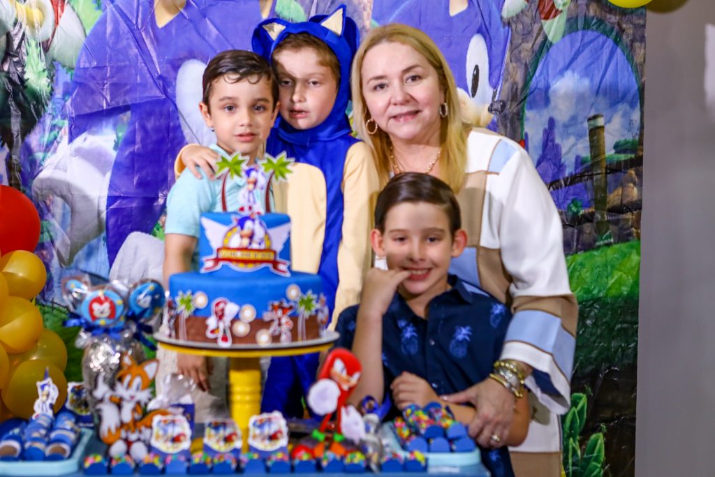 Pedro, Guilherme, Felipe E Sandra Fujita