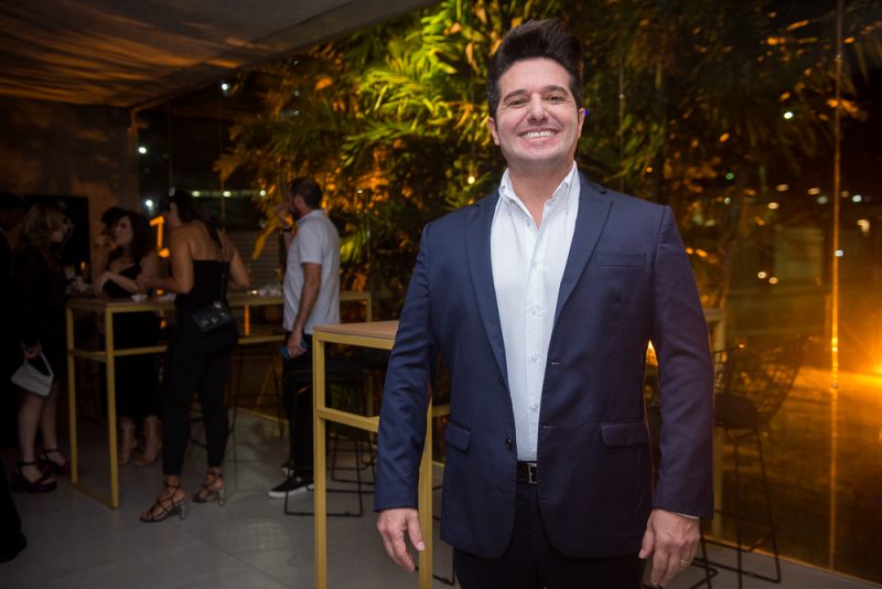 Cheers - Pipo Restaurante serve de cenário para o aniversário de Pedro Gurjão