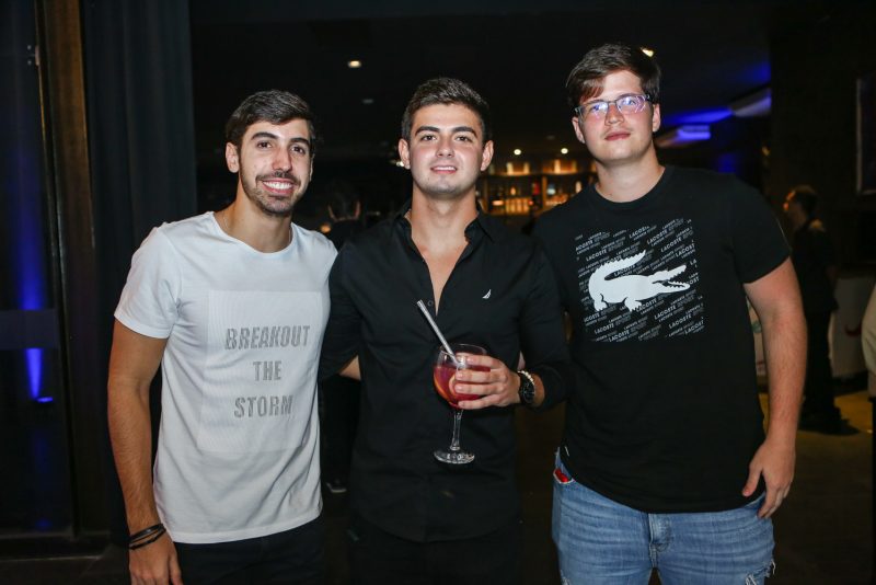 Curto-Circuito - Os highlights da night party de Alexandre Filho e Henrique Almeida