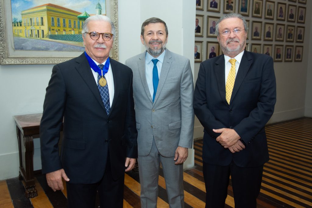 Pio Rodrigues, Elcio Batista E Cândido Albuquerque