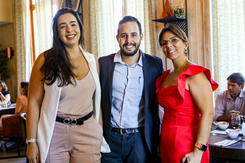 Raphaela Assunçao, Gabriel Lustosa E Liciane Maia (2)