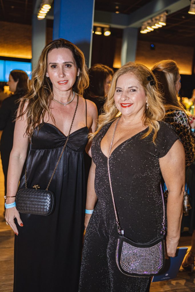 Roberta Nogueira E Beth Pinto (2)