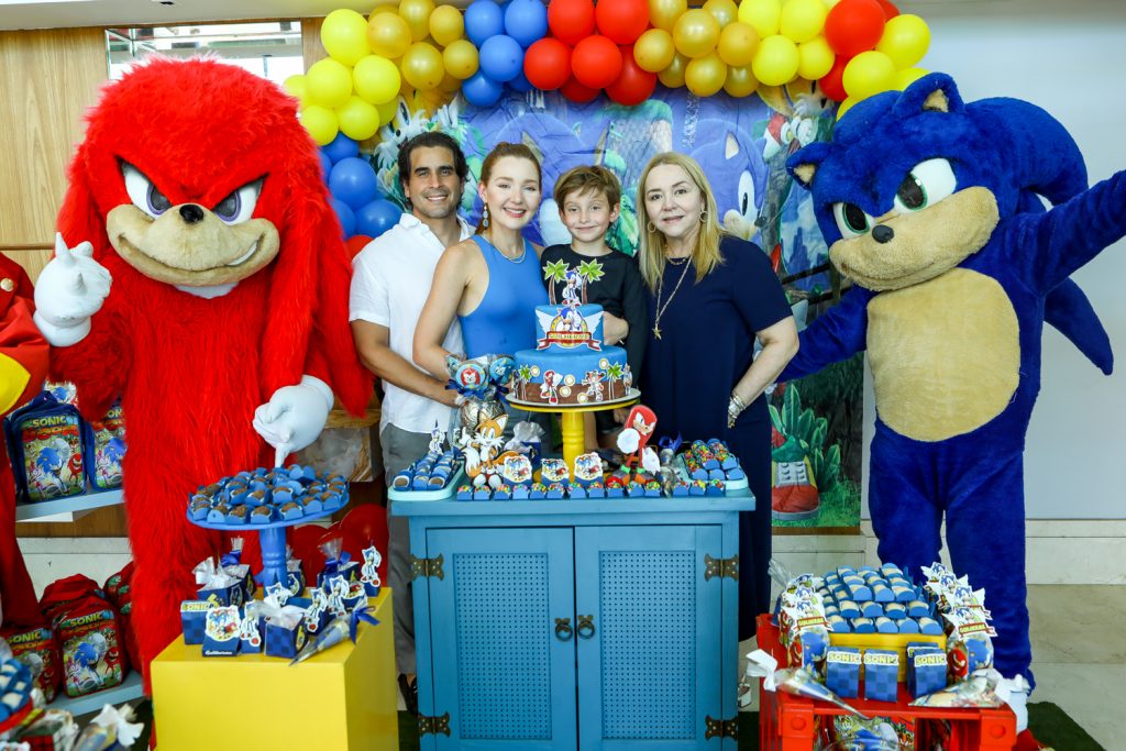 Rodrigo, Larissa E Guilherme Furtado, Sandra Fujita (3)