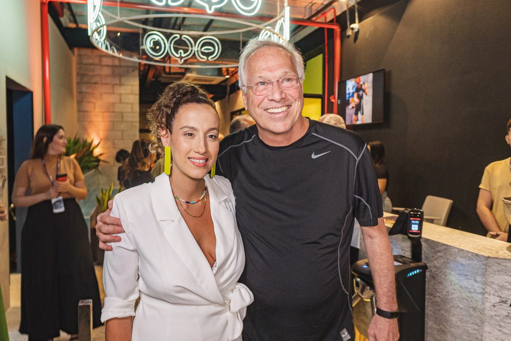 Sasha Reeves E Alberto Bial