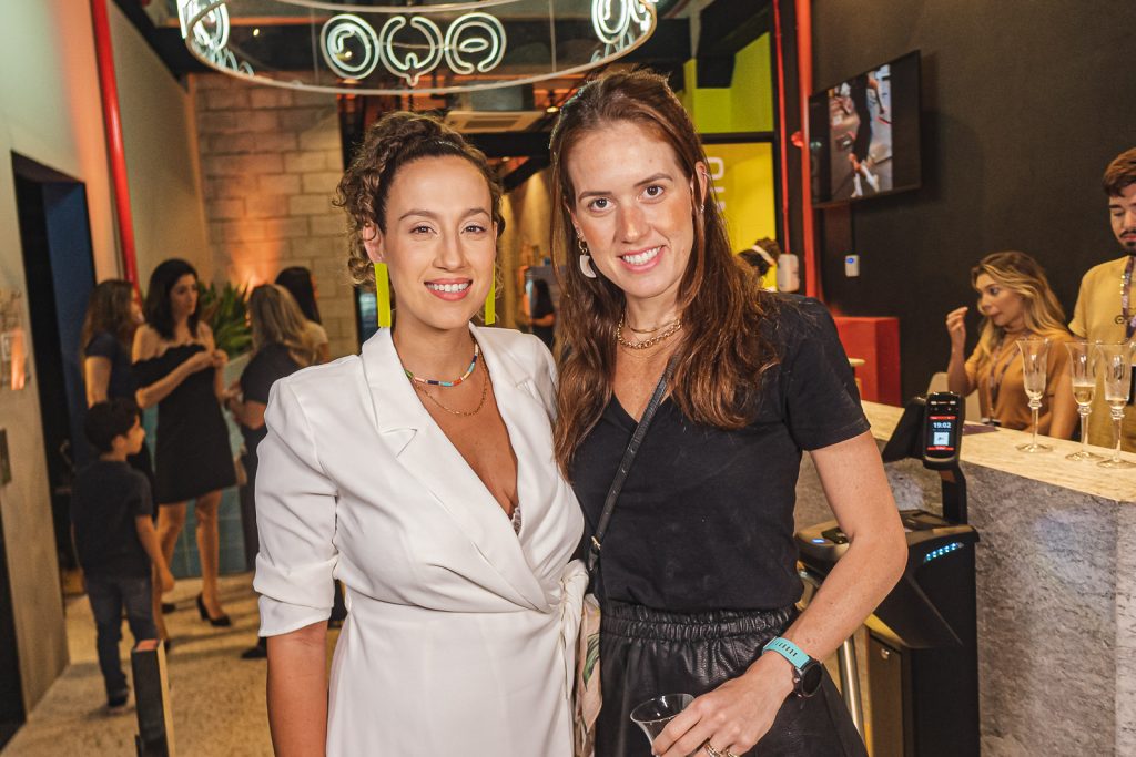 Sasha Reeves E Fernada Steves