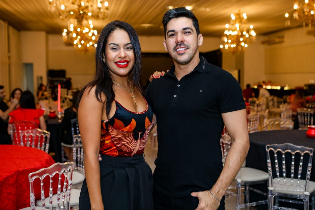 Sibelle Queiroz E Tiago Silveira
