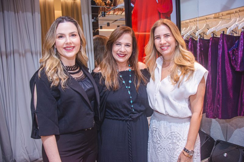 Um novo momento, uma nova Lenita - Glamour, requinte e modernidade marcam a noite de reinauguração da Lenita na Leonardo Mota